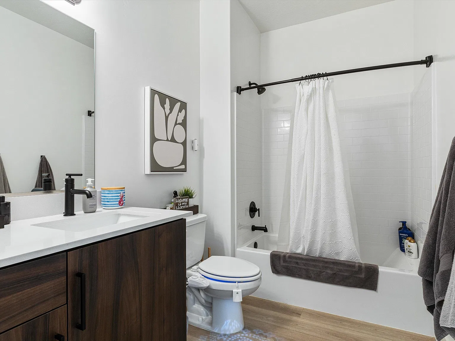 3 bed, $3,000 — Photo 4