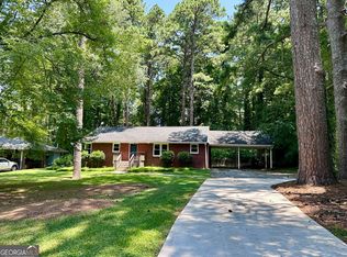 2475 Hogan Rd, East Pt, GA 30344