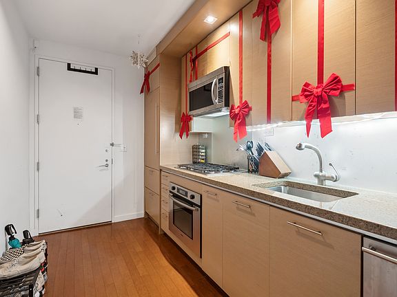 4th image of 1600 Broadway APT 14F