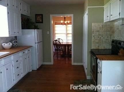 3rd image of 1325 W Avenue M