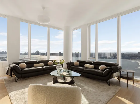 10 Riverside Boulevard image 1 of 45