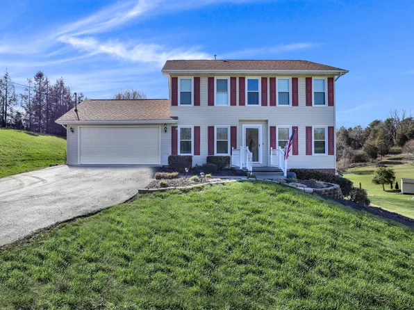 15285 Woodstone Cir, Bristol, VA 24202