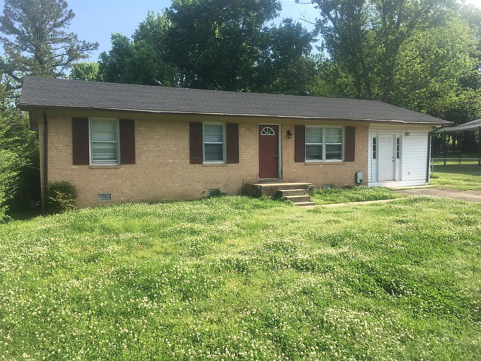 1st image of 136 Meadowbrook Dr