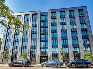 1400 W Monroe St #4F, Chicago, IL 60607