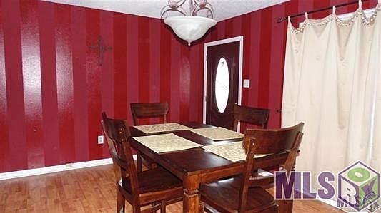 2nd image of 2081 Elmer St