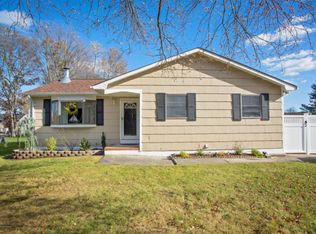 835 Vaughn Ave, Toms River, NJ 08753