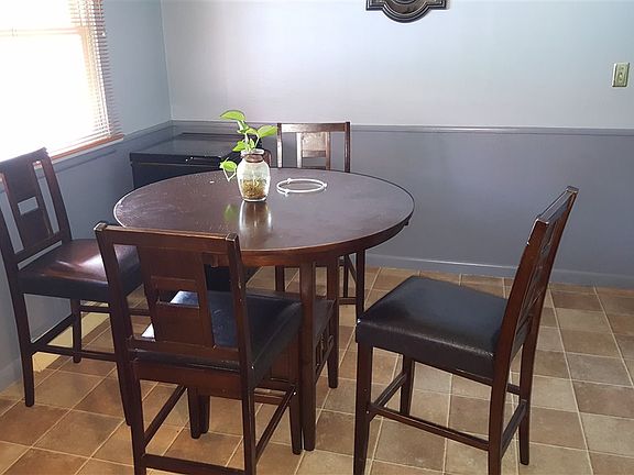 4th image of 2708 N Overbrook Dr
