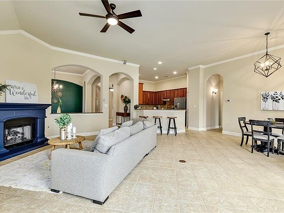 4th image of 16301 Double Eagle Dr