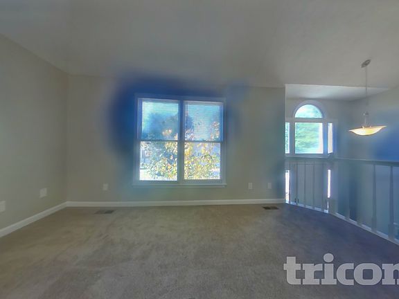 2nd image of 4784 Julian Way