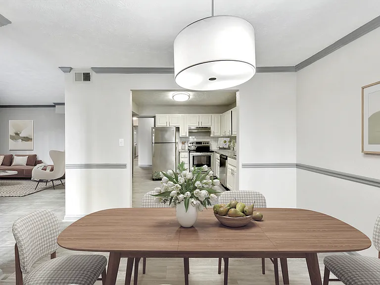 Elliot Apartments on Abernathy — Photo 2