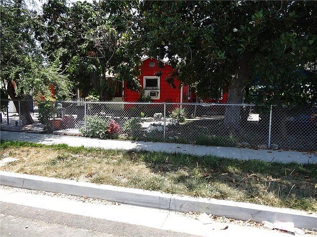 2nd image of 1511 Strozier Ave