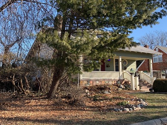 3rd image of 22465 Pointe Dr