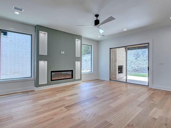 4th image of 99 Calion Ct