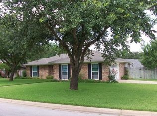 5637 Middlebury Dr, Bryan, TX 77802