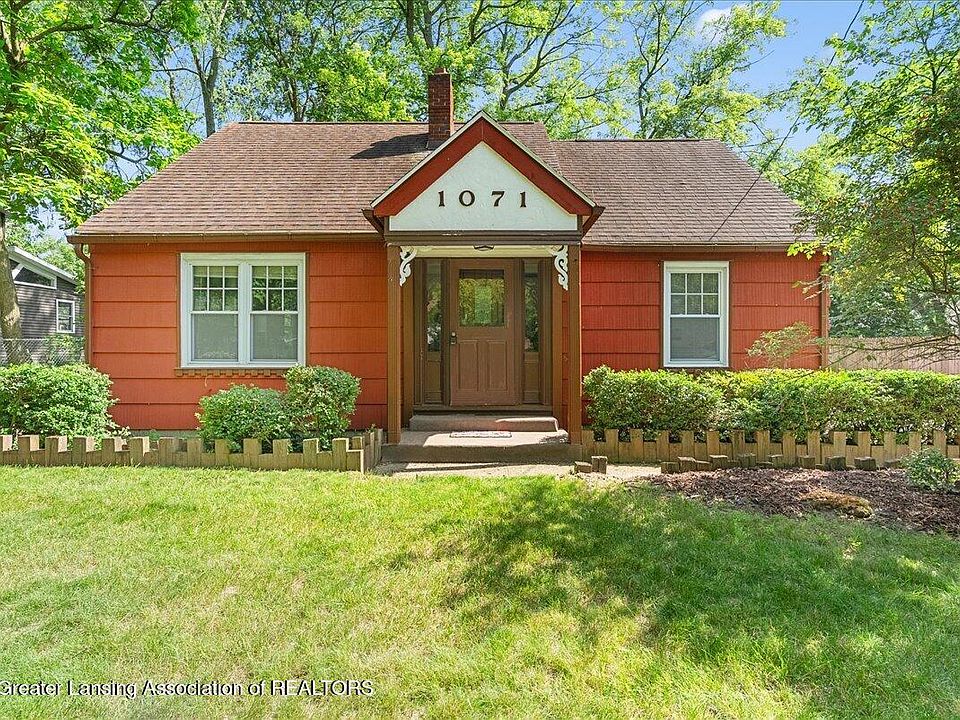 1st image of 1071 Lilac Ave