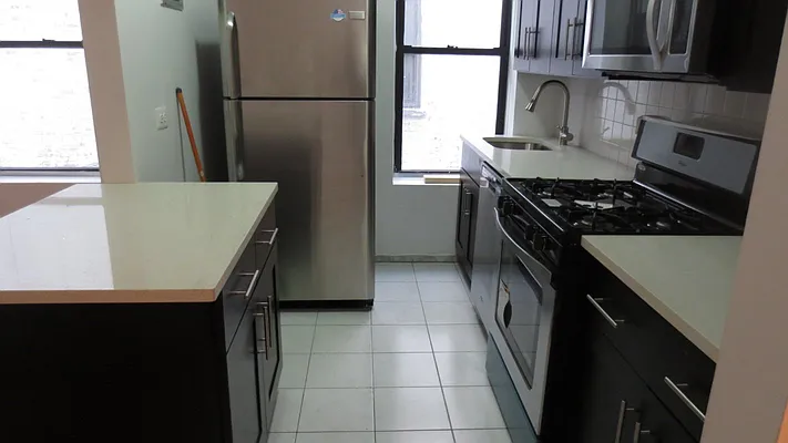 Rented by Bohemia Realty Group | media 8