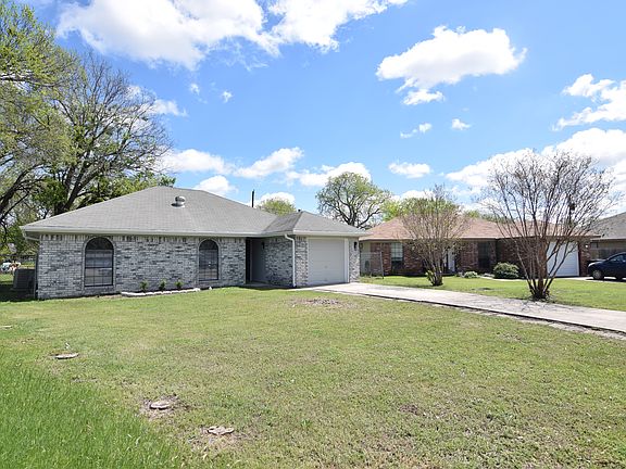 2nd image of 2410 Jerome Dr
