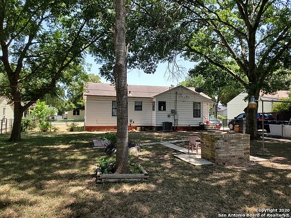 2nd image of 409 Brooks Ave