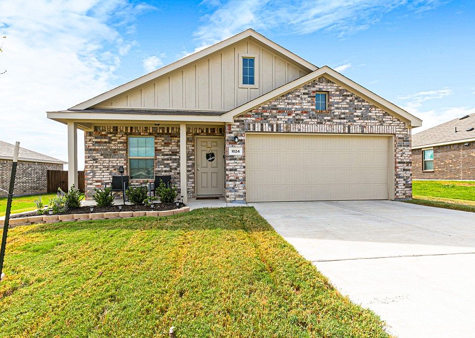 1024 Skyline Dr, Hutchins, TX 75141 Zillow
