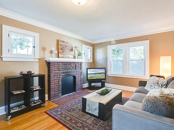 5th image of 674 White Bear Ave N