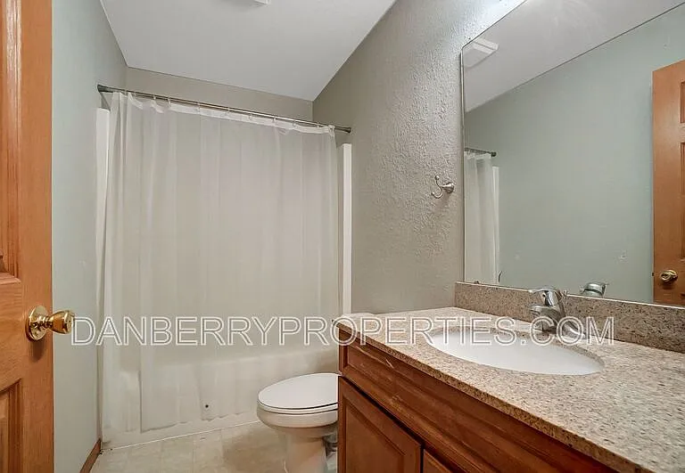 1127 N Byrne Rd #1 — Photo 45