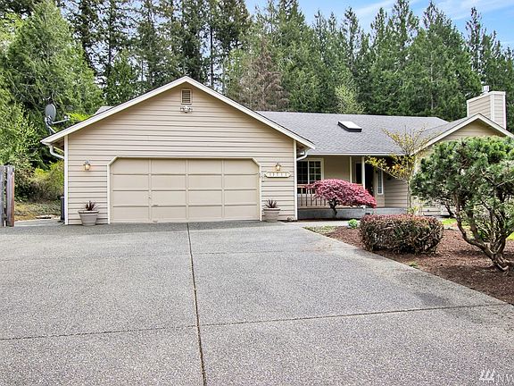3rd image of 13711 26th Avenue Ct NW