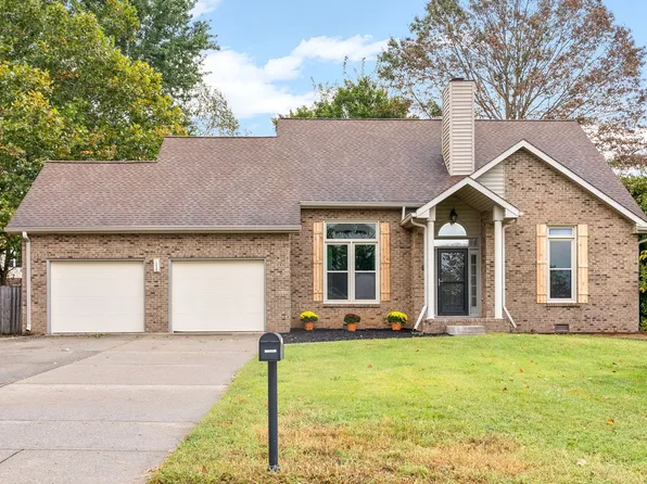 1339 N Shadowlawn Ct, Clarksville, TN 37040