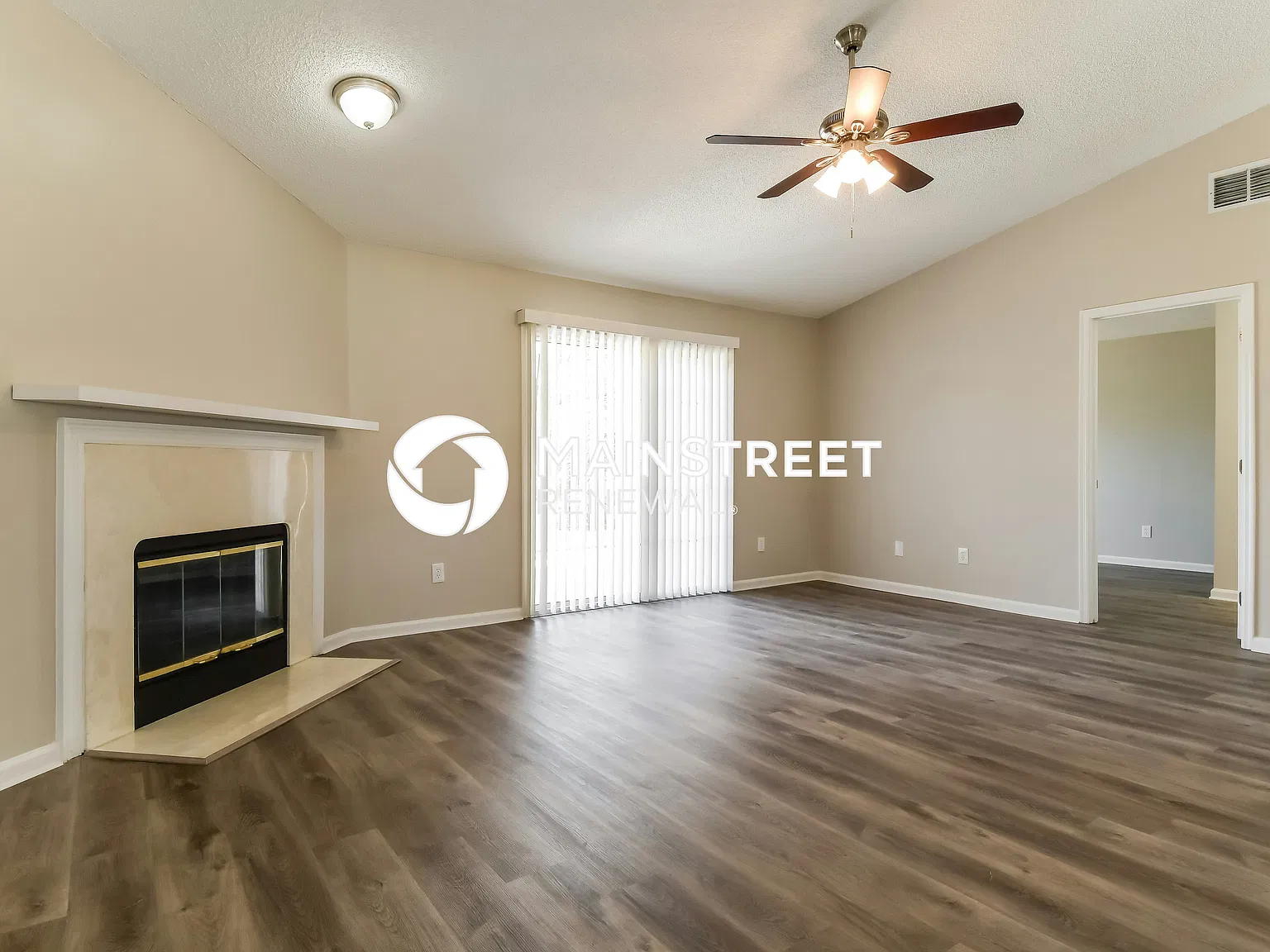 517 Summit Dr — Photo 4