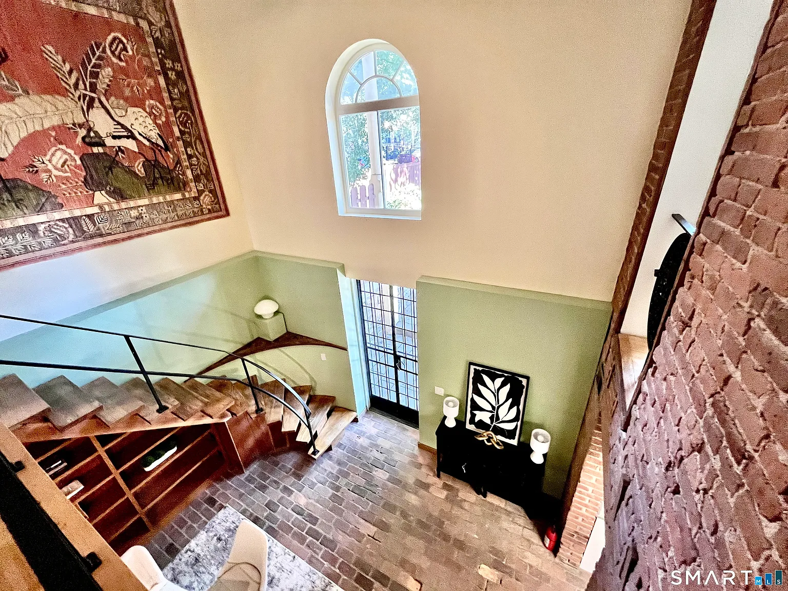3 bed, 2.5 bath, 2502 sqft, $5,950 — Photo 1
