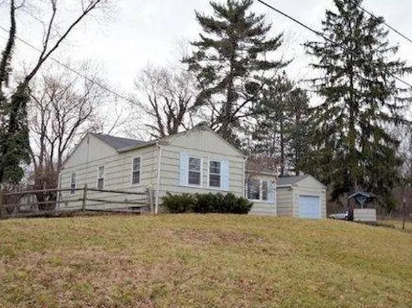 9785 Winton Hills Ln, Cincinnati, OH 45215