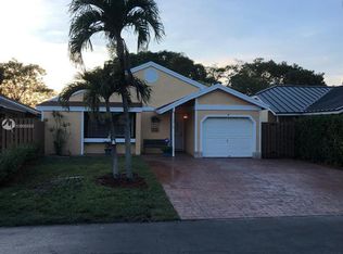 10818 SW 148th Avenue Dr, Miami, FL 33196