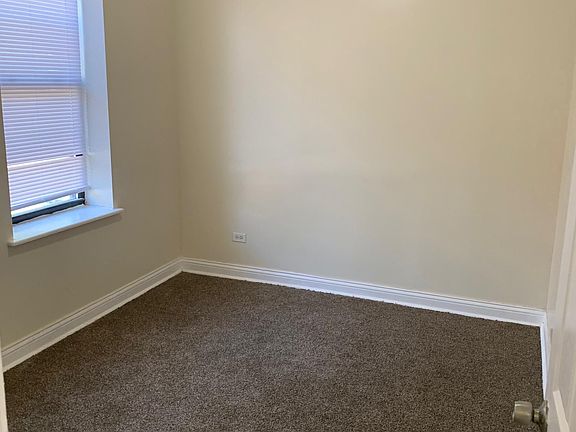 5th image of 7602-1A S Essex Ave