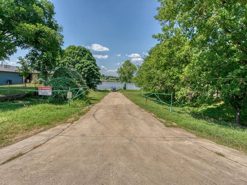 2nd image of TBD Pecan Dr.