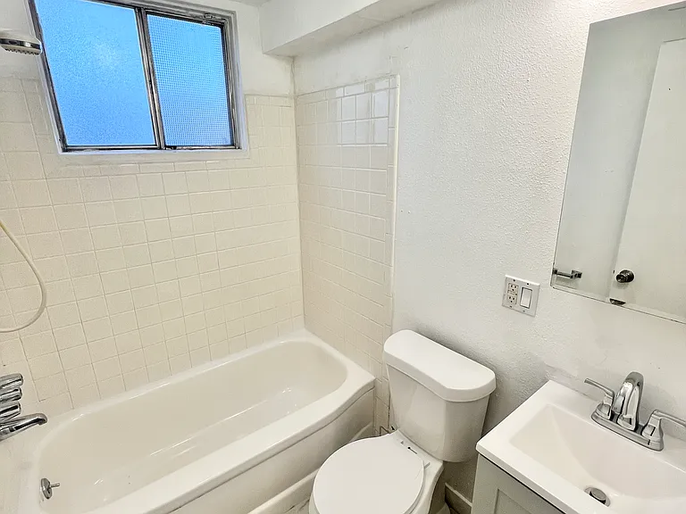 11503-11523 W 61st Pl #11523-1/2 — Photo 12