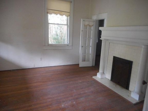 4th image of 708 E Burton St