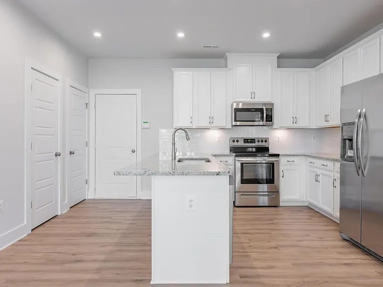 2620 Lassen Walk #A — Photo 10