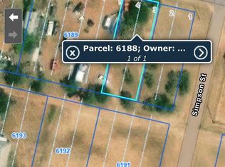 403 E 7th St, Quanah, TX 79252