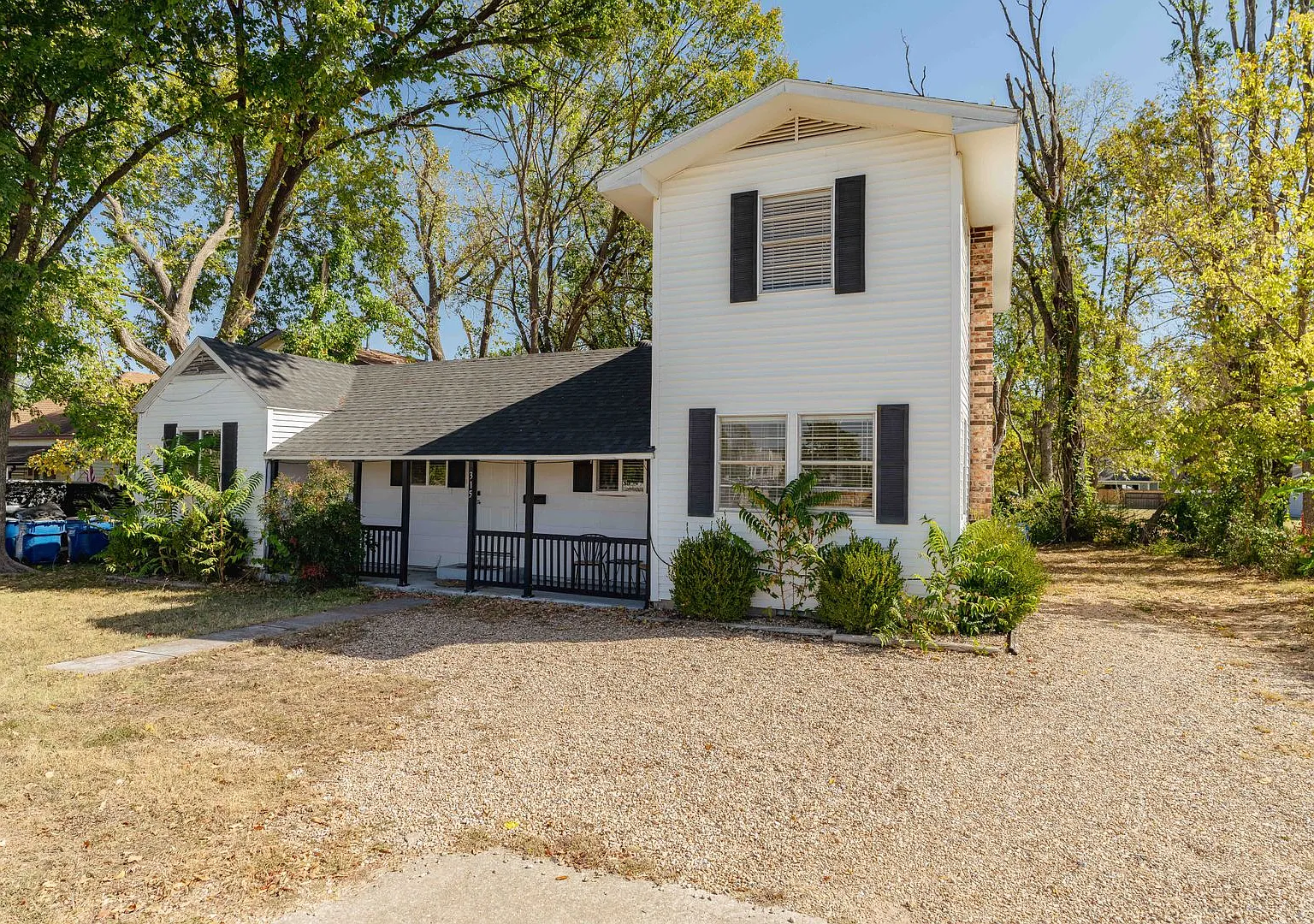 Downtown Bentonville home! Walk to Walmart HO, Downtown Square, and more! — Photo 1