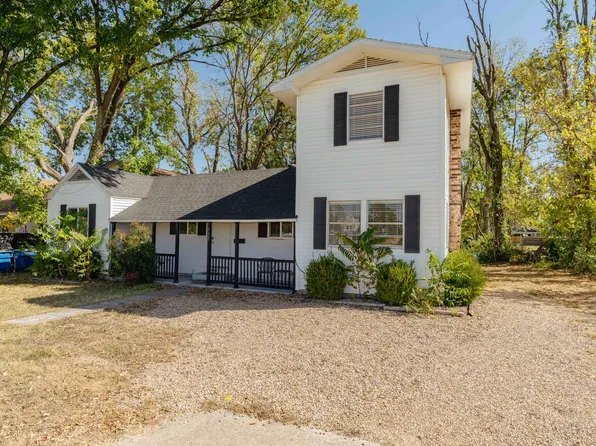 315 SW F St, Bentonville, AR 72712