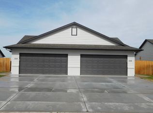 552 E Martens Dr, Goddard, KS 67052