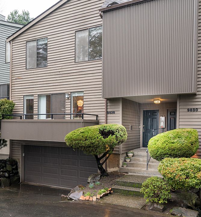 1st image of 9828 NE 137th St #9