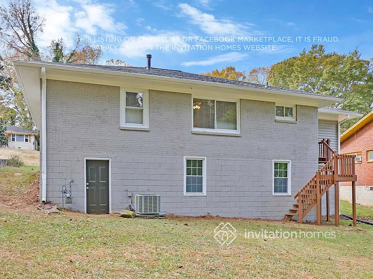 1958 Laurel Ln — Photo 22