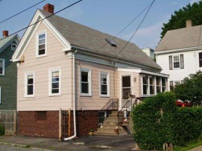 7 Bow St, Salem, MA, 01970