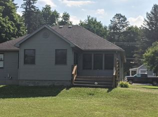 1260 Girdle Rd, Elma, NY 14059