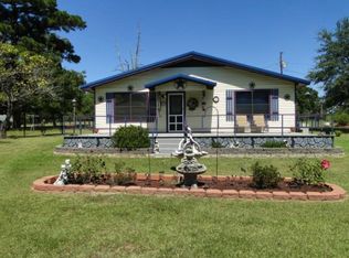 121 Hemphill St, Bronson, TX 75930