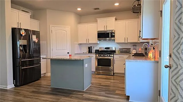 948 Channel Bend Ct — Photo 2