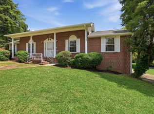 3833 Pin Oak Ter, Chattanooga, TN 37411
