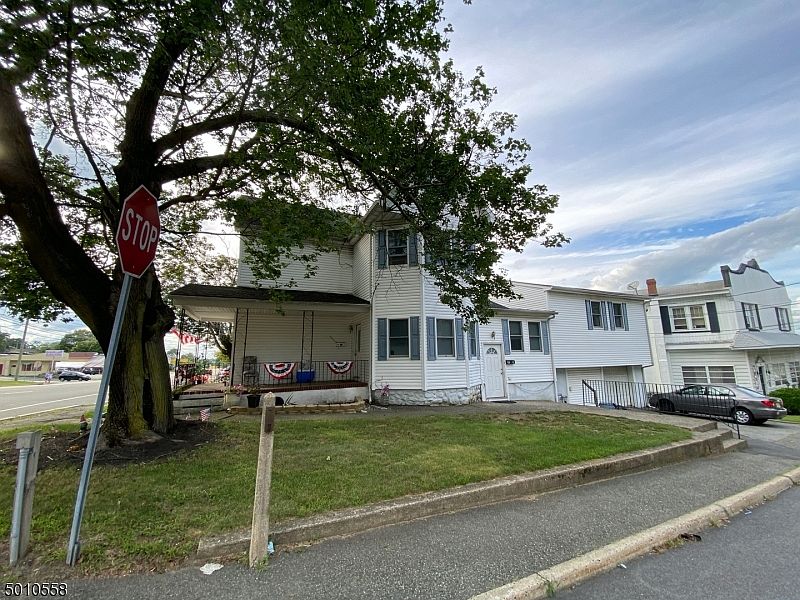 2nd image of 141 Ledgewood Ave