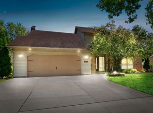 6925 Homestead Ave S, Cottage Grove, MN 55016