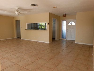 4th image of 442 Hermosita Dr